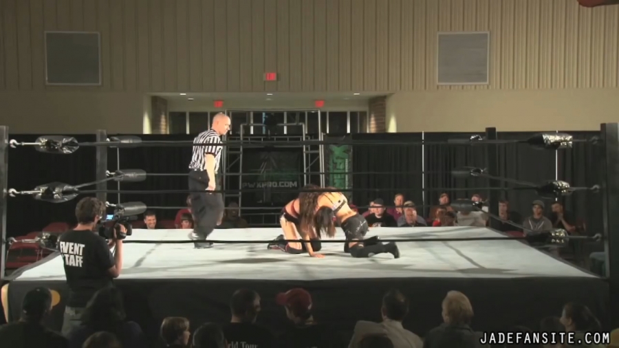 MiavsIvelisse08172013_Still506.jpg