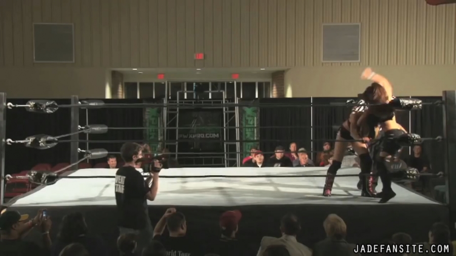 MiavsIvelisse08172013_Still532.jpg