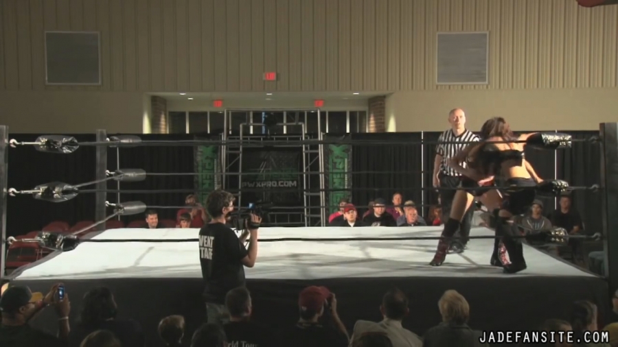 MiavsIvelisse08172013_Still539.jpg