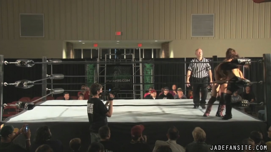 MiavsIvelisse08172013_Still540.jpg