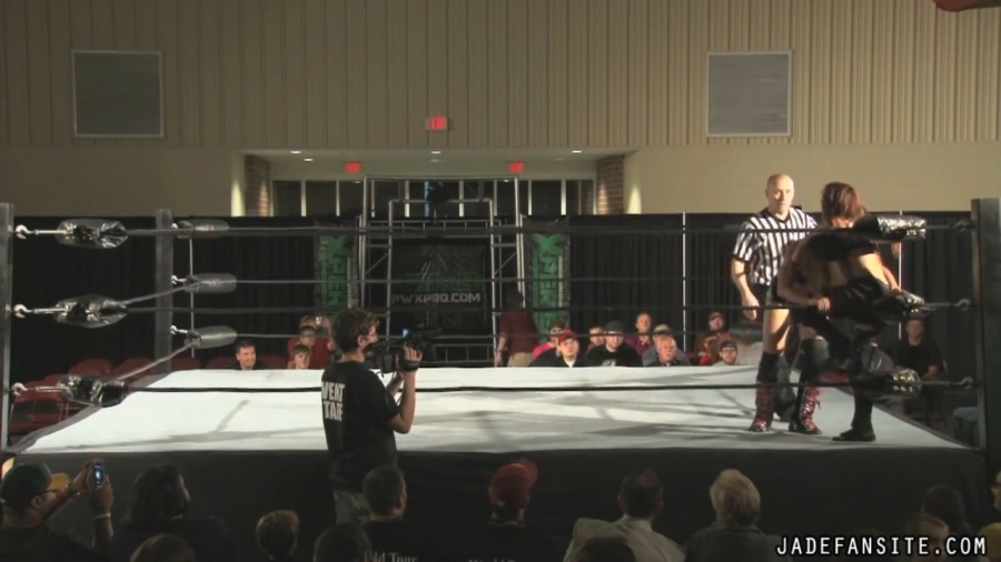 MiavsIvelisse08172013_Still542.jpg