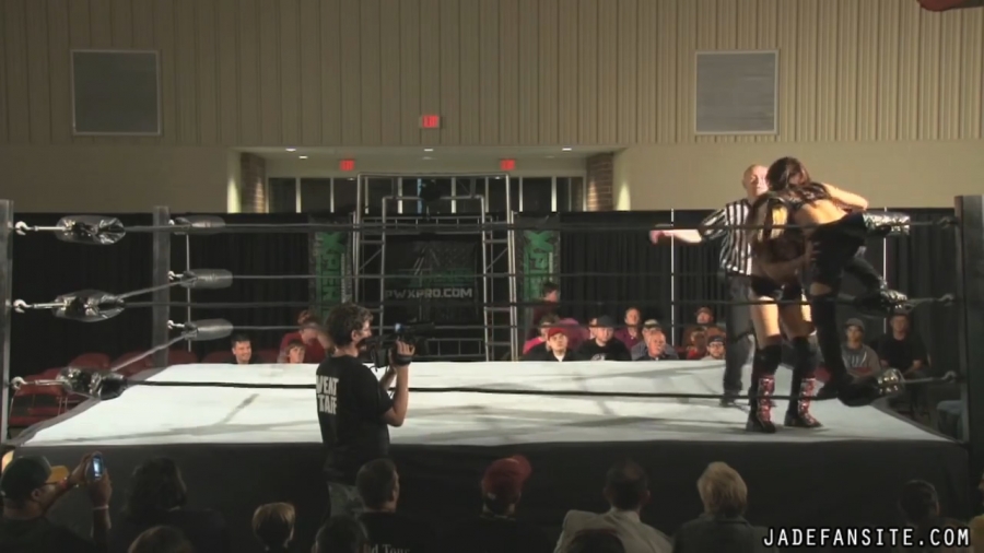 MiavsIvelisse08172013_Still545.jpg
