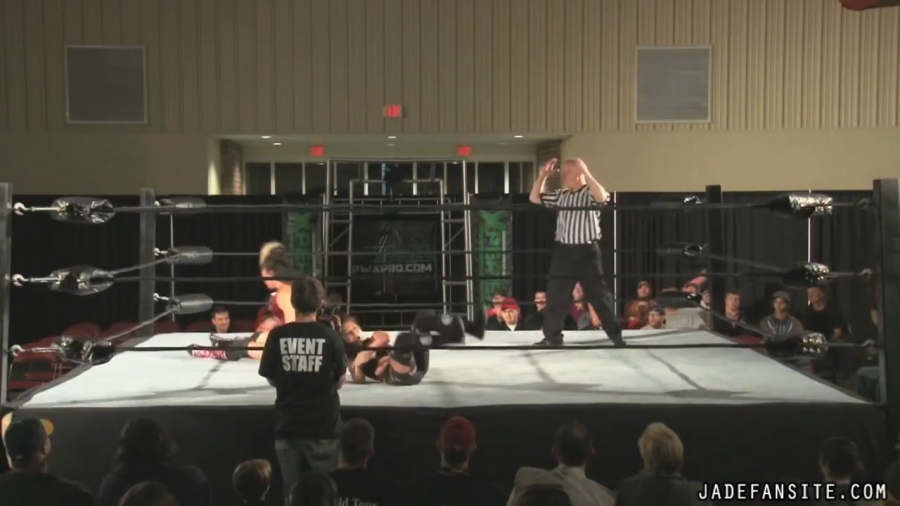 MiavsIvelisse08172013_Still552.jpg