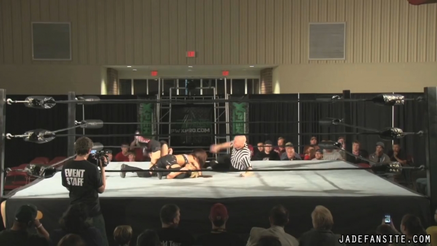 MiavsIvelisse08172013_Still574.jpg