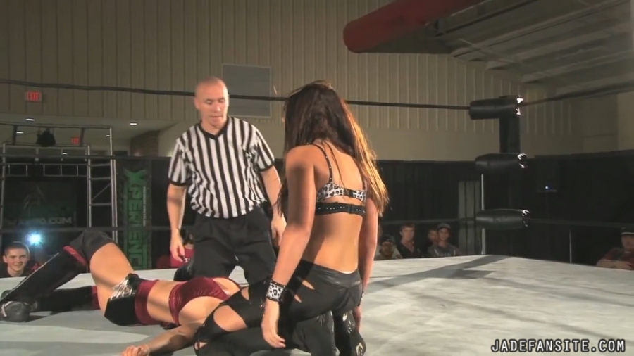 MiavsIvelisse08172013_Still583.jpg