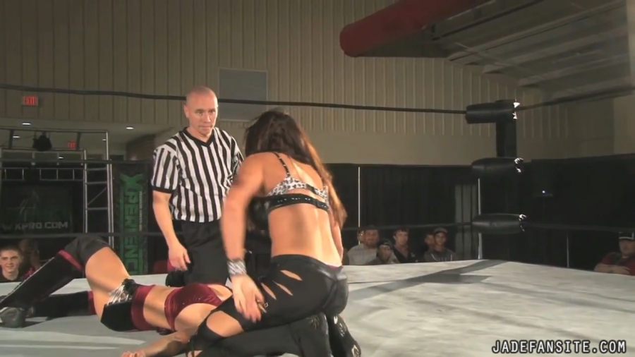 MiavsIvelisse08172013_Still584.jpg