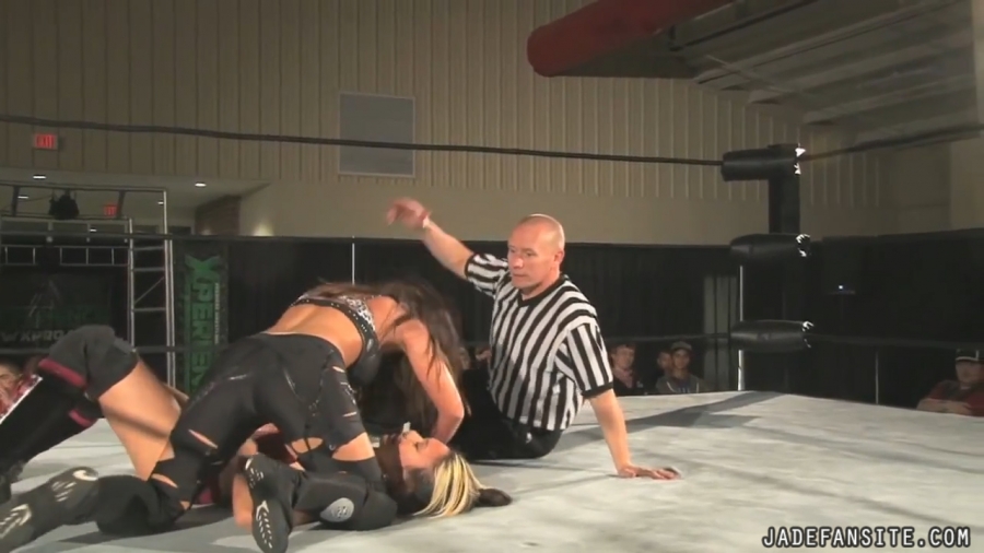 MiavsIvelisse08172013_Still589.jpg