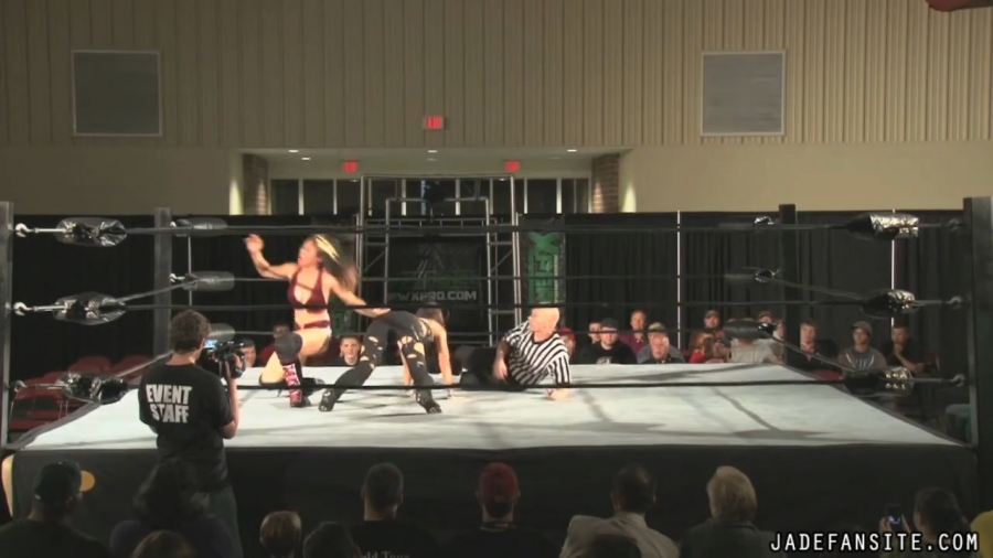 MiavsIvelisse08172013_Still594.jpg