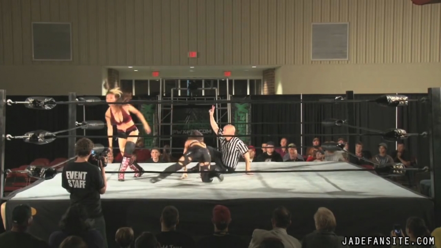 MiavsIvelisse08172013_Still595.jpg