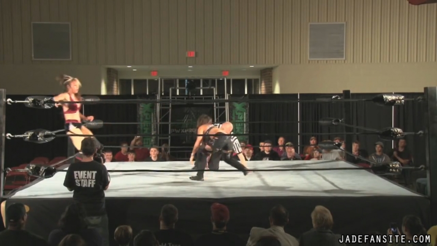 MiavsIvelisse08172013_Still596.jpg