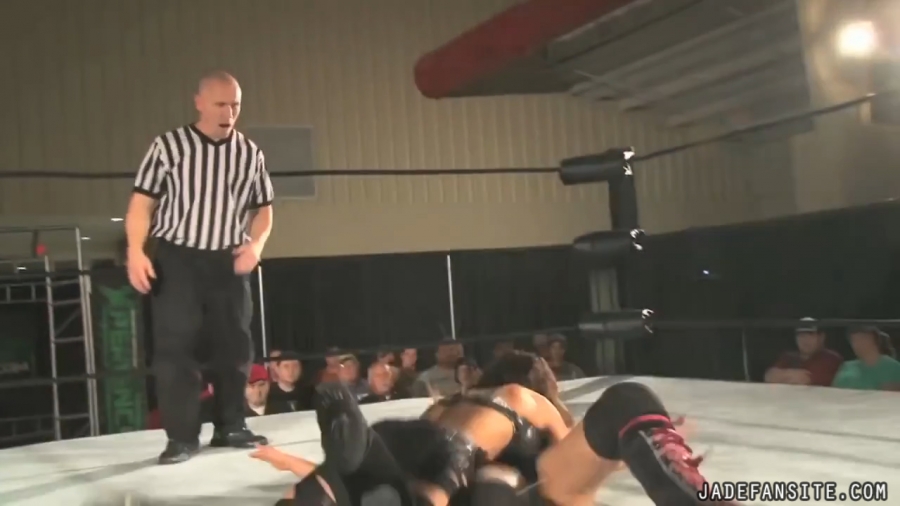 MiavsIvelisse08172013_Still600.jpg
