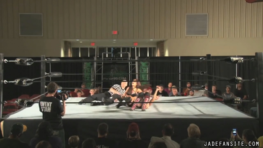 MiavsIvelisse08172013_Still608.jpg