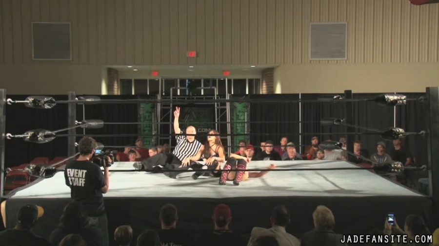 MiavsIvelisse08172013_Still609.jpg