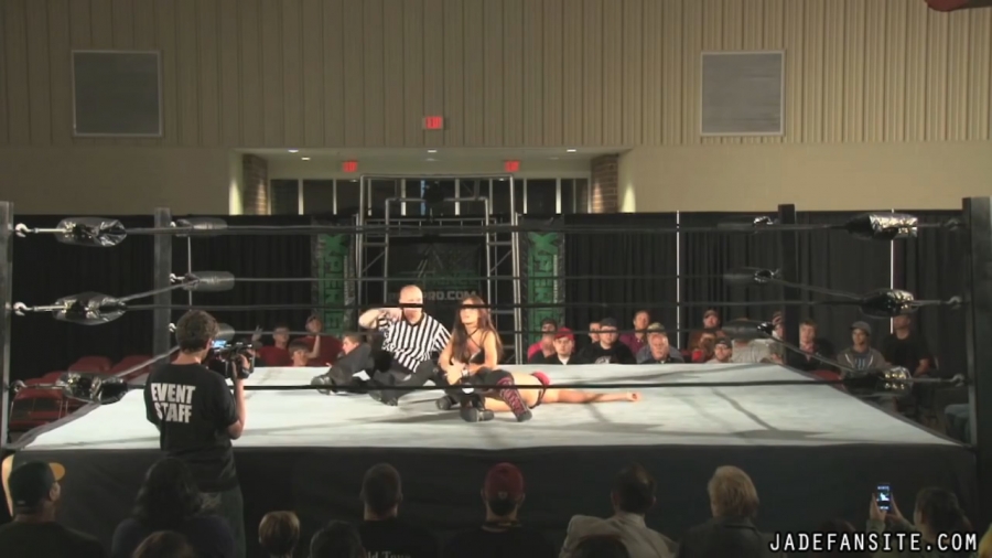 MiavsIvelisse08172013_Still611.jpg