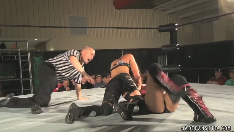 MiavsIvelisse08172013_Still617.jpg