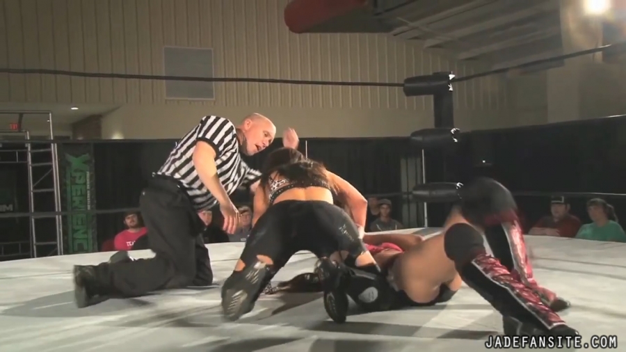 MiavsIvelisse08172013_Still623.jpg