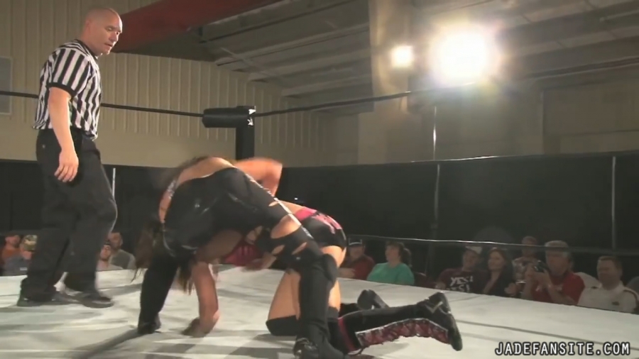 MiavsIvelisse08172013_Still639.jpg