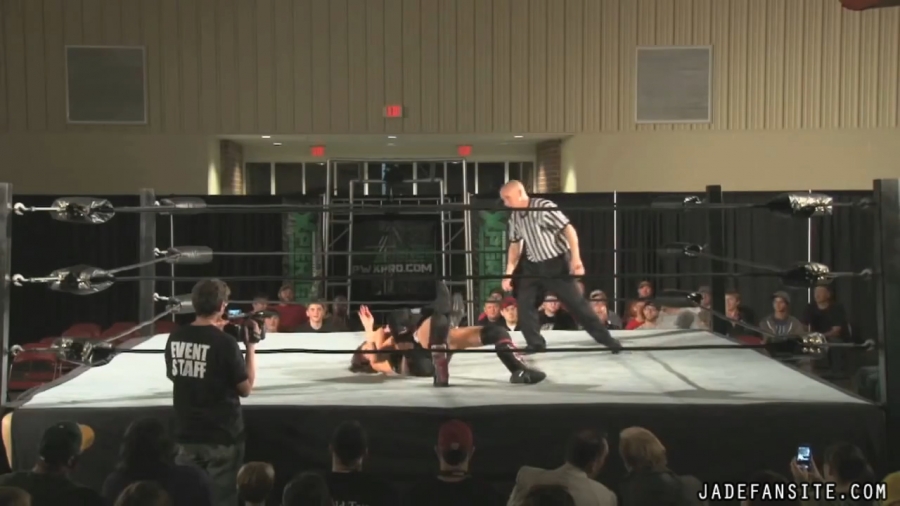 MiavsIvelisse08172013_Still642.jpg