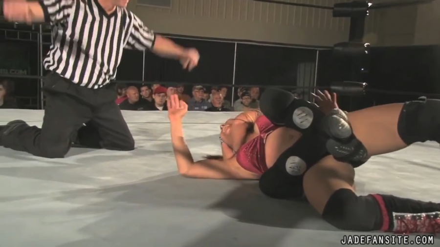 MiavsIvelisse08172013_Still653.jpg