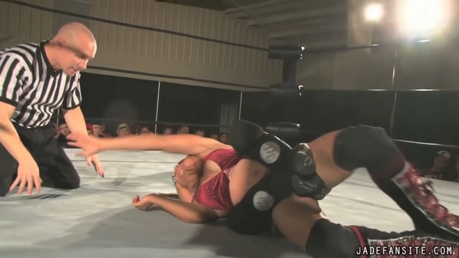 MiavsIvelisse08172013_Still656.jpg