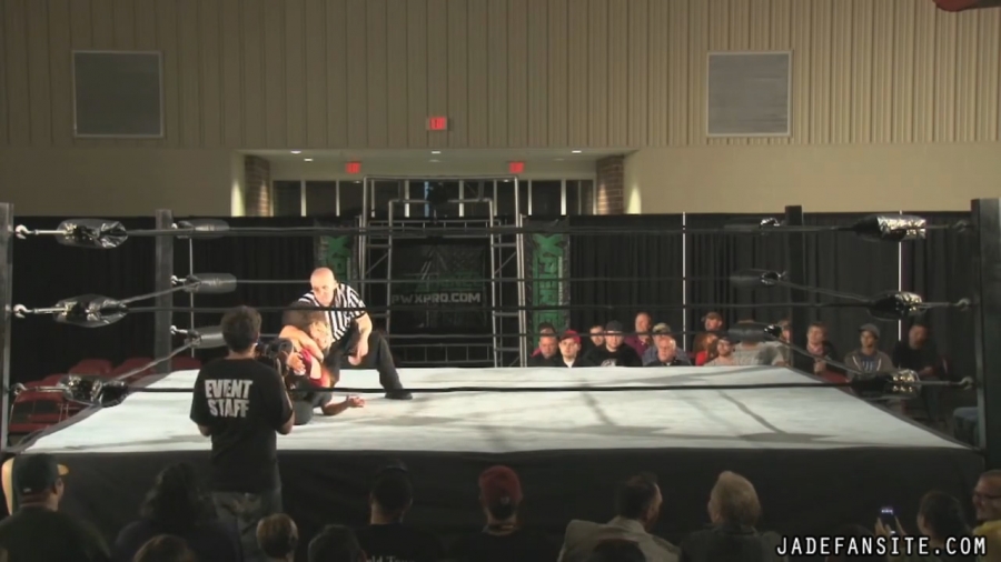 MiavsIvelisse08172013_Still674.jpg