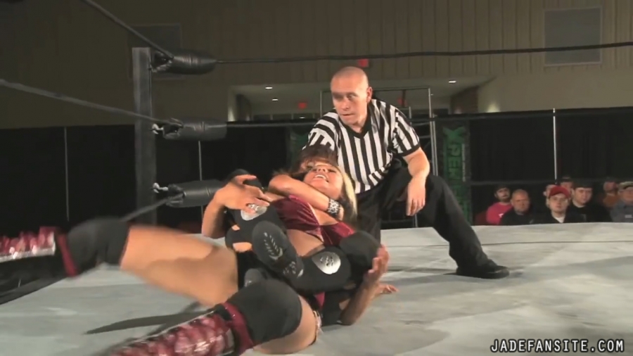 MiavsIvelisse08172013_Still676.jpg