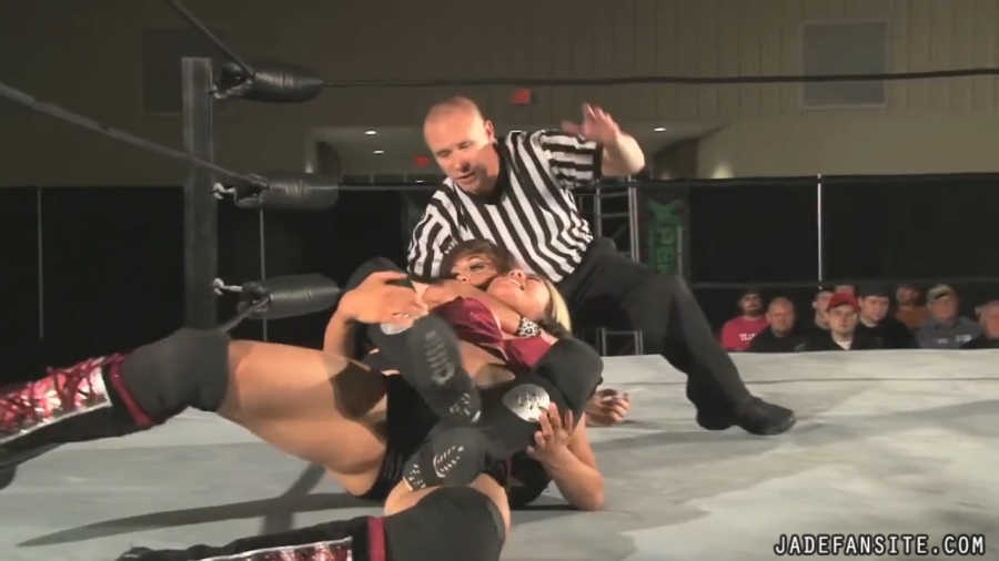 MiavsIvelisse08172013_Still677.jpg