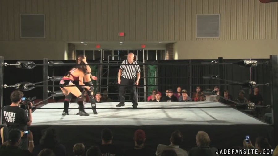 MiavsIvelisse08172013_Still710.jpg