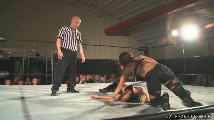 MiavsIvelisse08172013_Still754.jpg