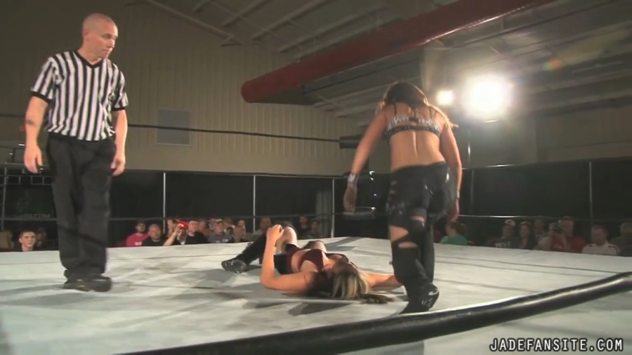 MiavsIvelisse08172013_Still756.jpg