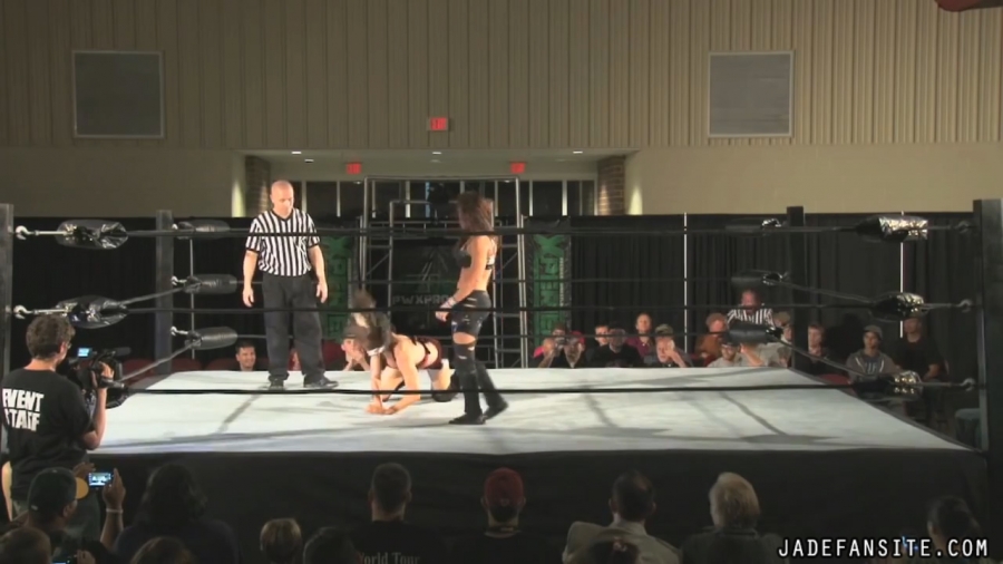 MiavsIvelisse08172013_Still765.jpg