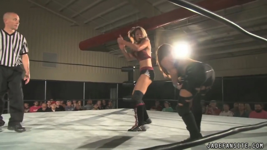 MiavsIvelisse08172013_Still807.jpg