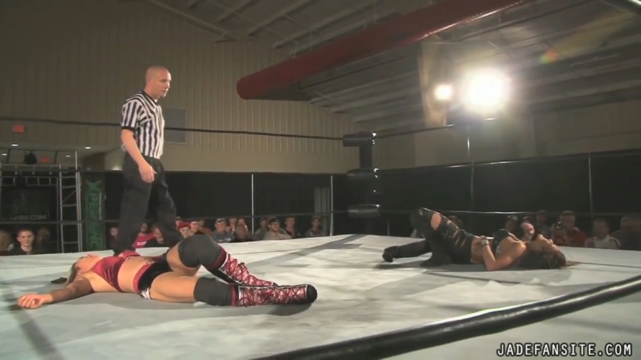 MiavsIvelisse08172013_Still820.jpg