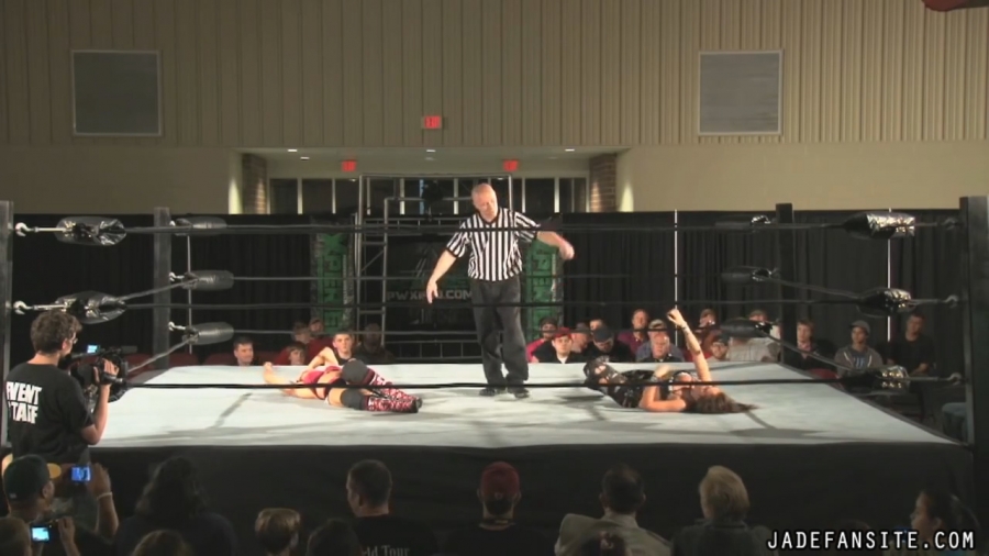 MiavsIvelisse08172013_Still837.jpg