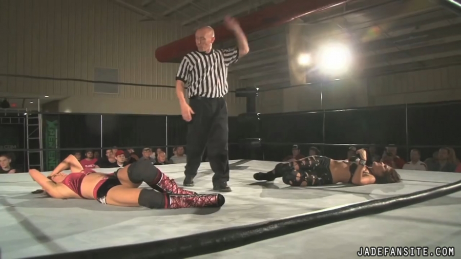MiavsIvelisse08172013_Still838.jpg