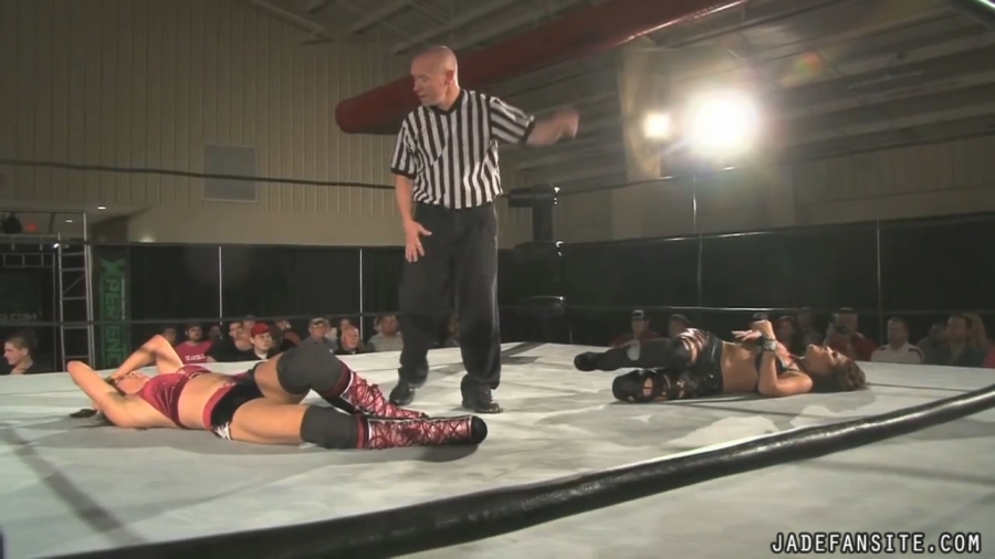 MiavsIvelisse08172013_Still839.jpg