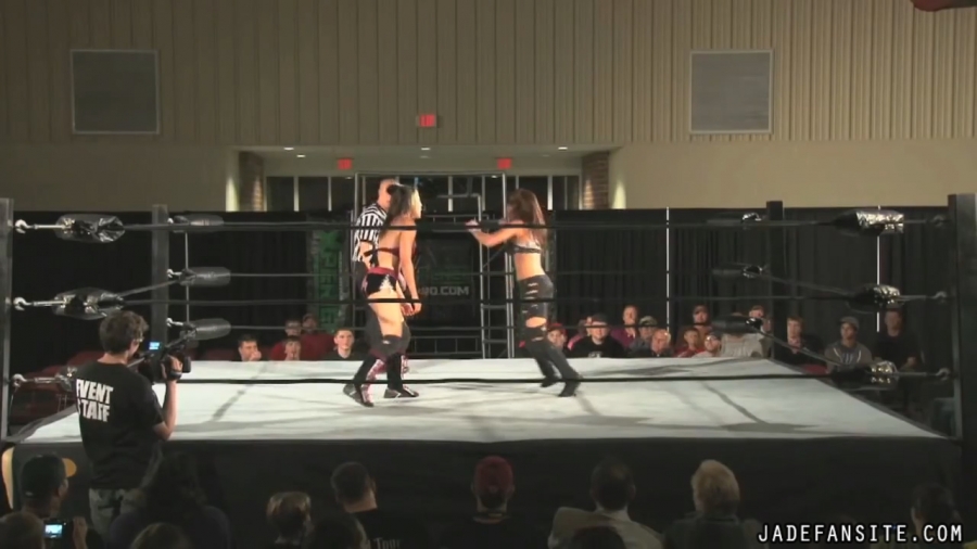 MiavsIvelisse08172013_Still876.jpg