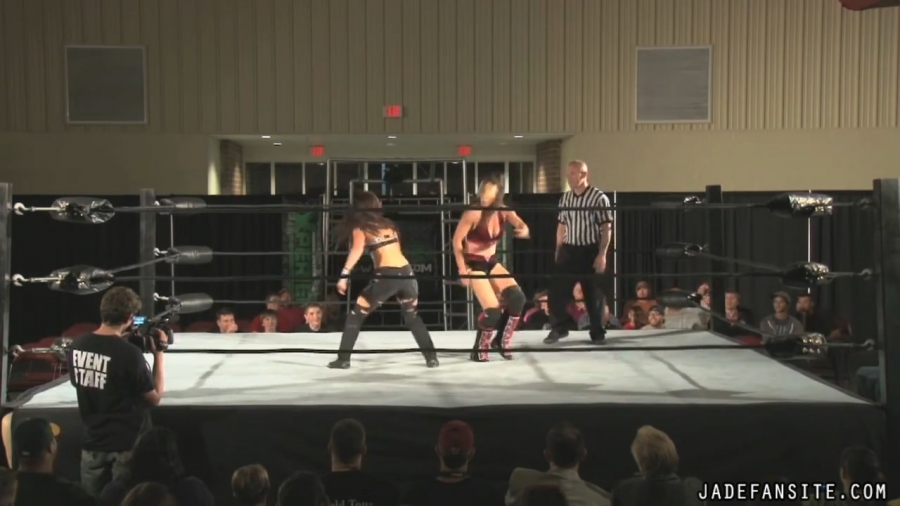MiavsIvelisse08172013_Still907.jpg