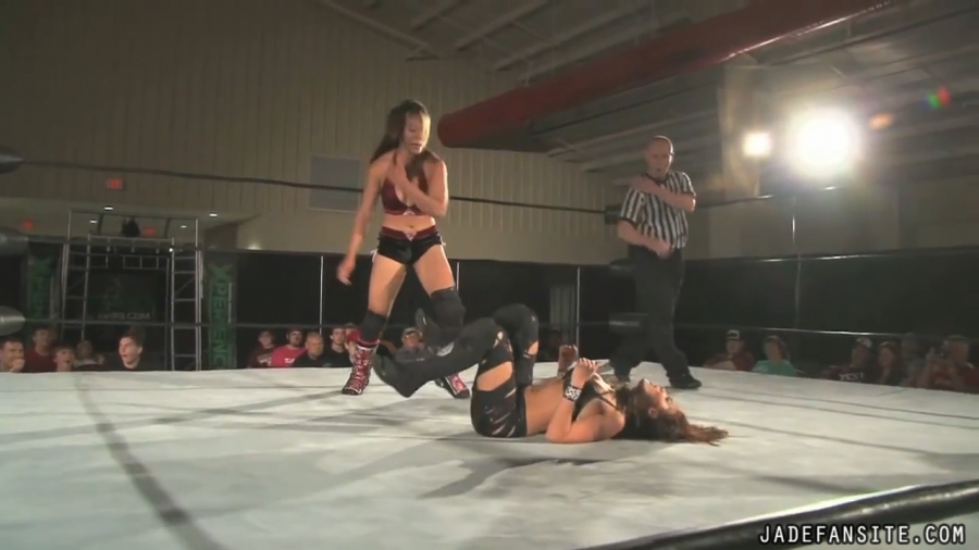 MiavsIvelisse08172013_Still915.jpg