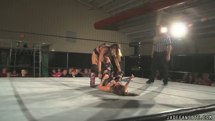 MiavsIvelisse08172013_Still919.jpg