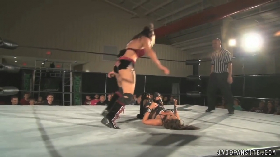 MiavsIvelisse08172013_Still921.jpg