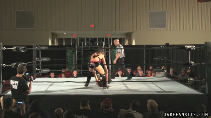 MiavsIvelisse08172013_Still924.jpg