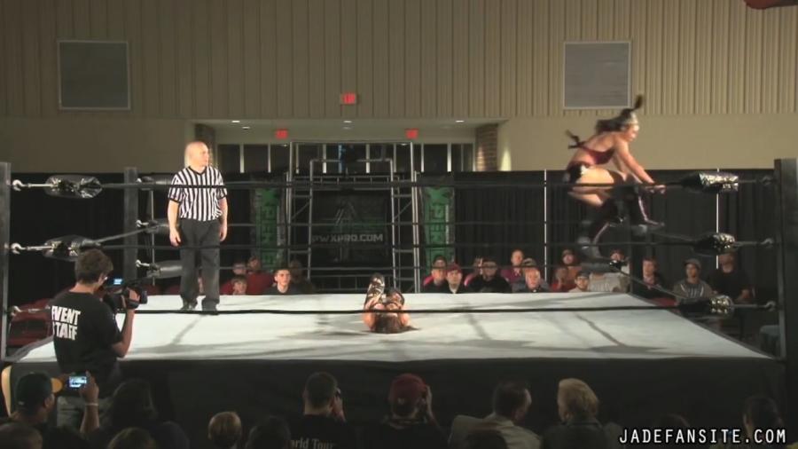 MiavsIvelisse08172013_Still930.jpg