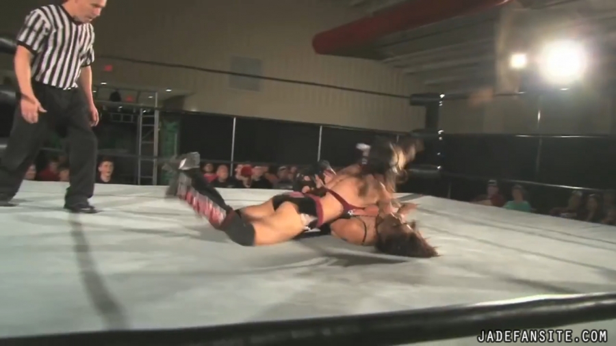 MiavsIvelisse08172013_Still933.jpg