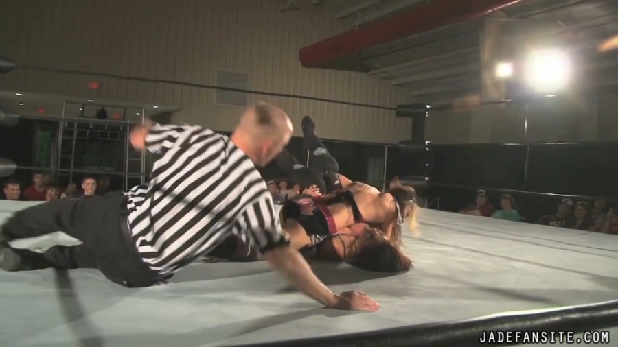 MiavsIvelisse08172013_Still938.jpg