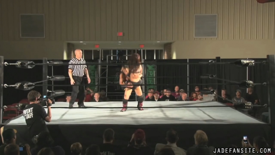 MiavsIvelisse08172013_Still982.jpg