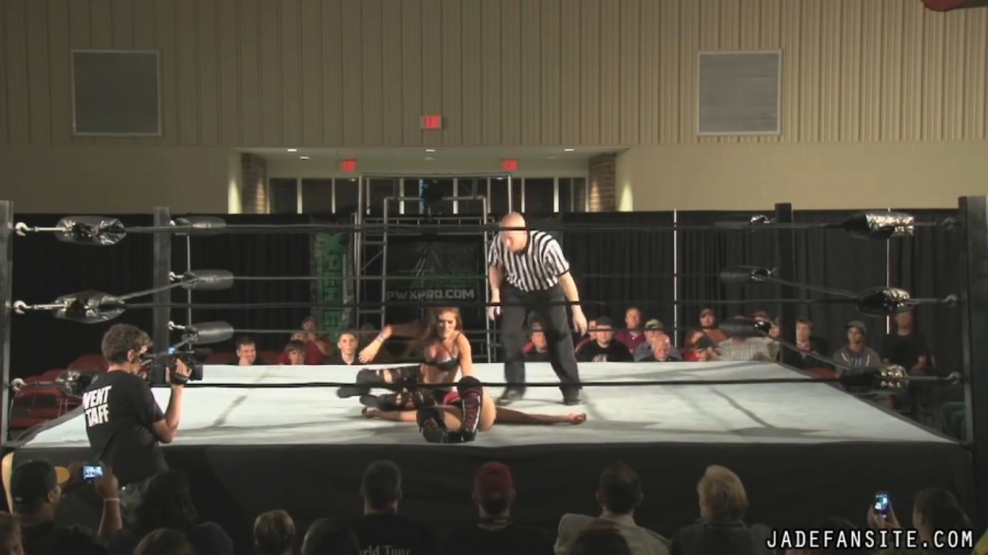 MiavsIvelisse08172013_Still989.jpg