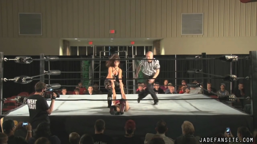 MiavsIvelisse08172013_Still993.jpg