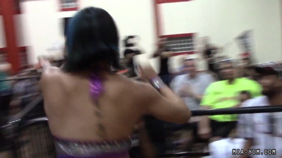 Click to view full size image
==============
MiavsLeva_Still013.jpg MiavsLeva_Still013.jpg