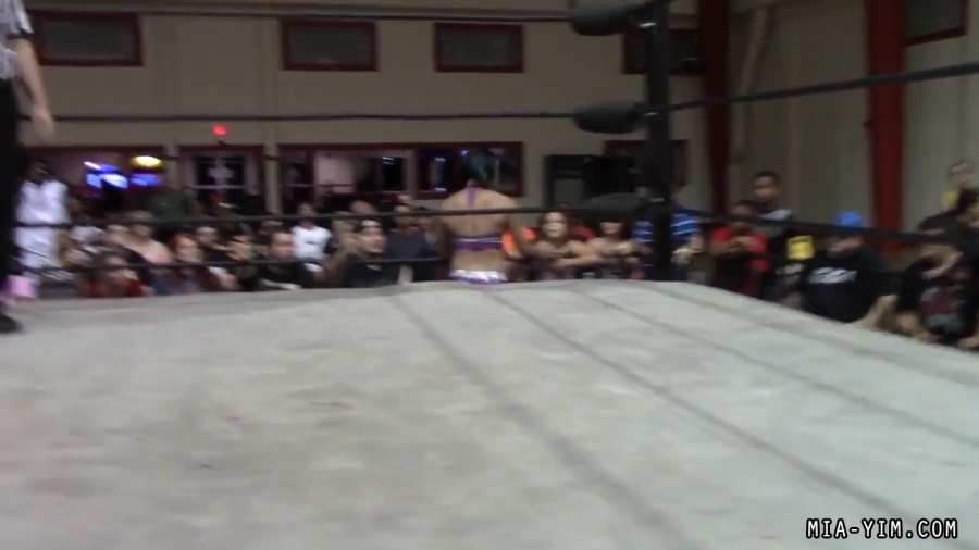 Click to view full size image
==============
MiavsLeva_Still033.jpg MiavsLeva_Still033.jpg